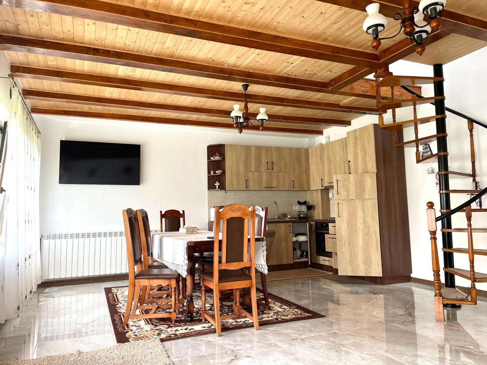 Casa De Vacanta Orlat Buitenkant foto